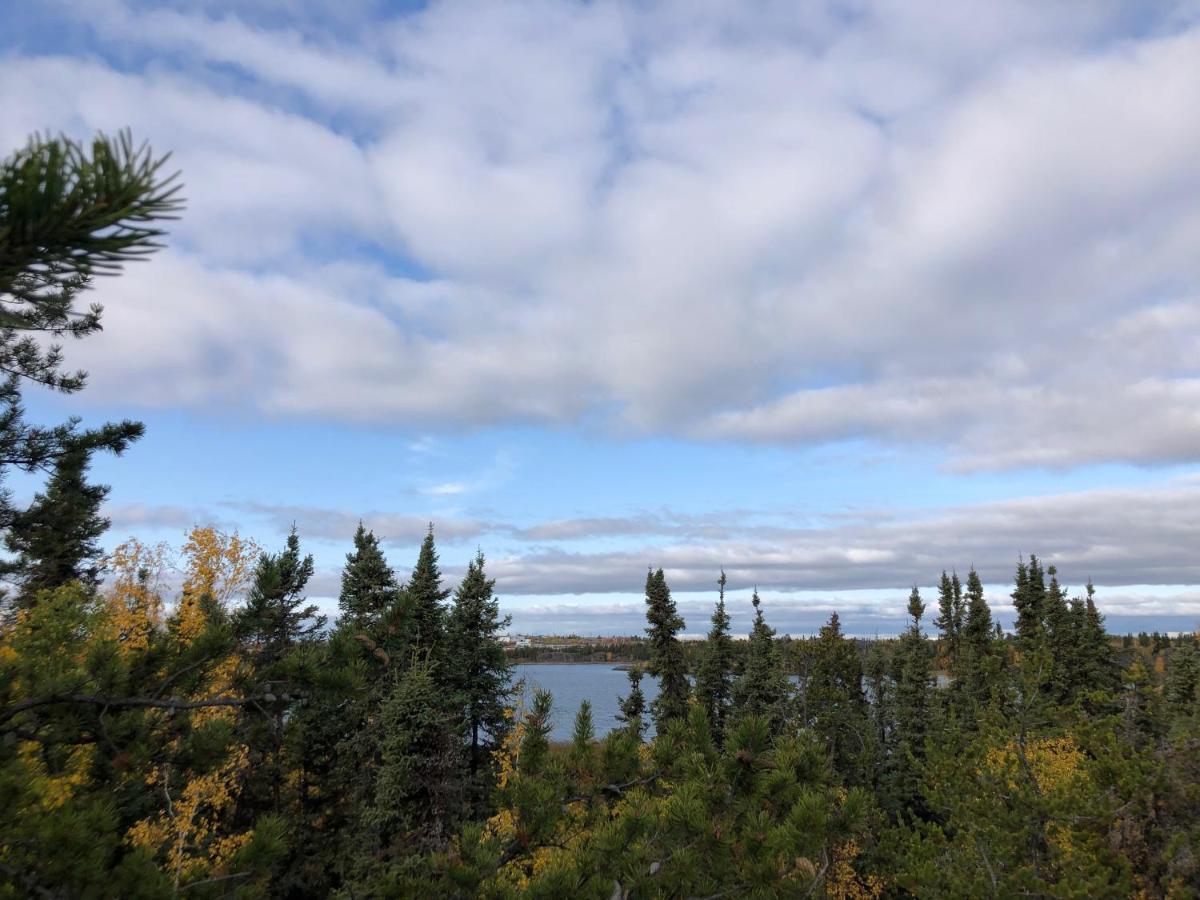 Bed and Breakfast 好丘。Hacho House Yellowknife Exterior foto