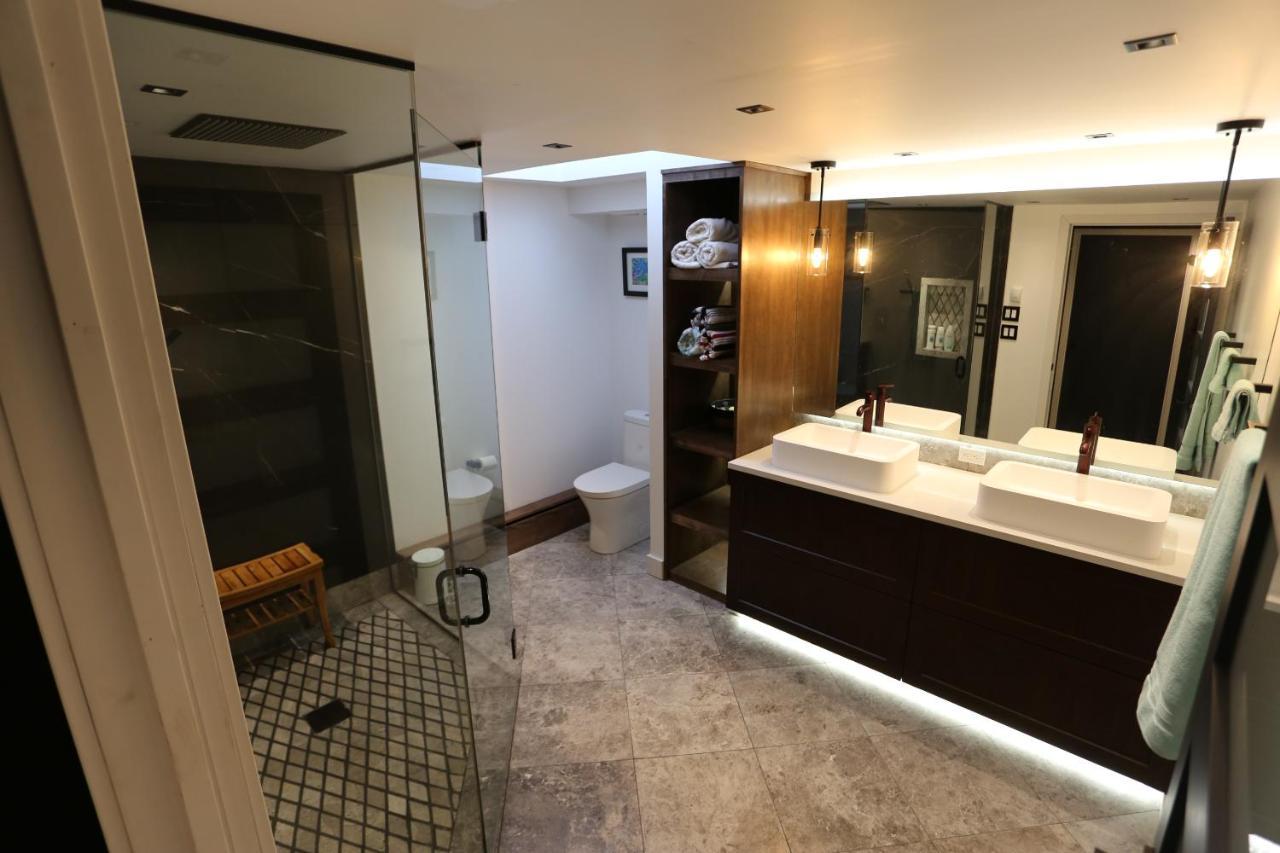 Bed and Breakfast 好丘。Hacho House Yellowknife Exterior foto